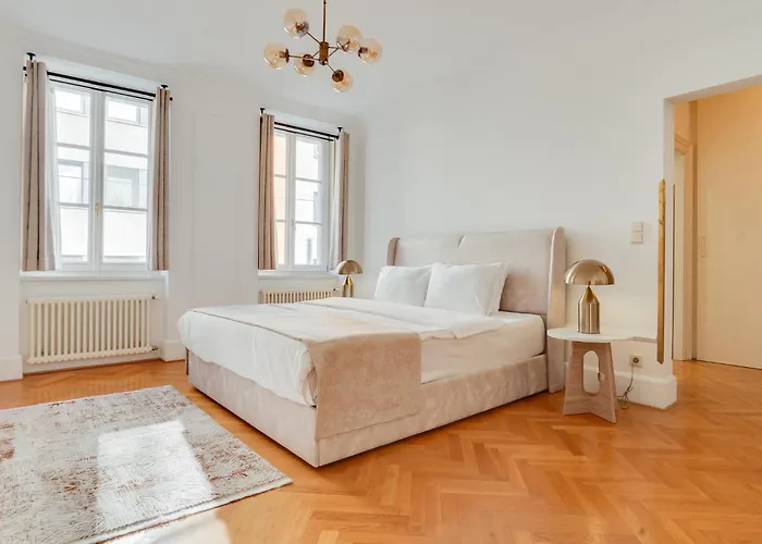 Premium - Schoenbrunn Апарт-отель 3*