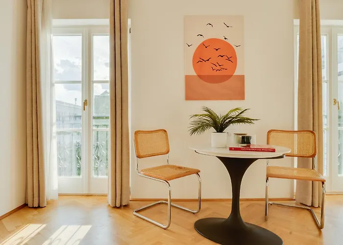 Premium - Schoenbrunn 3* Вена