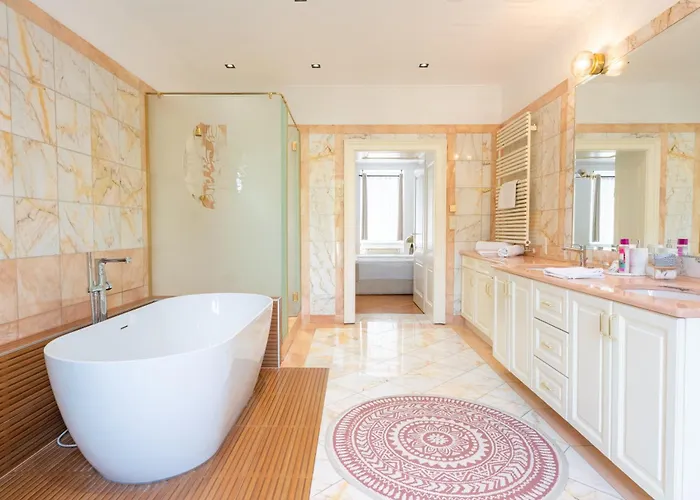 Premium - Schoenbrunn Апарт-отель